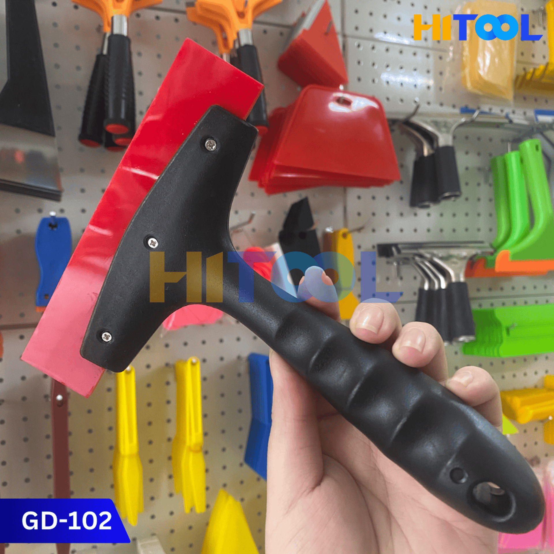 Gạt nhựa dán kính lưỡi đỏ GD102, dụng cụ tiện ích cho việc vệ sinh kính.